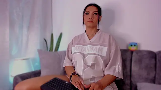 samiradoll online show from March 20, 3:33 am