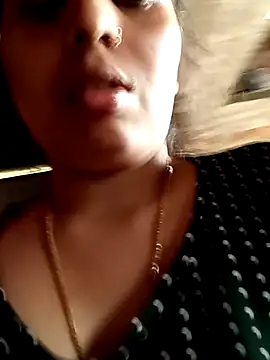 Snapshot of Cute_Pagli chatting on October 6, 5:38 am Cute Pagli online show from October 6, 5:38 am