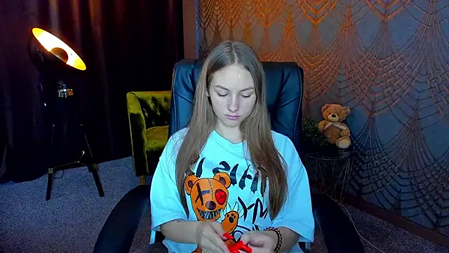 Snapshot of MilaAddams chatting on July 11, 11:57 am MilaAddams online show from July 11, 11:57 am