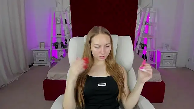 Snapshot of MilaAddams chatting on July 14, 5:34 am MilaAddams online show from July 14, 5:34 am