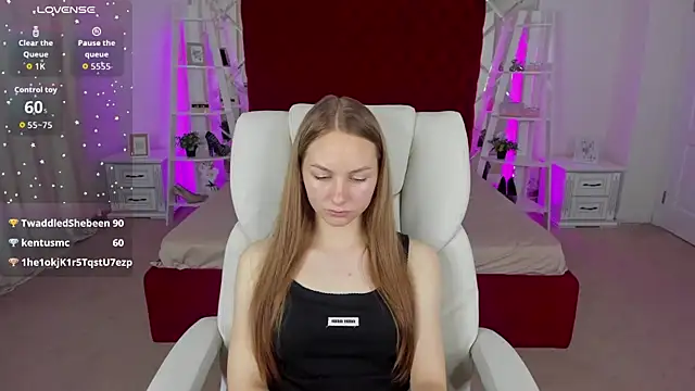 Snapshot of MilaAddams chatting on July 14, 10:21 am MilaAddams online show from July 14, 10:21 am