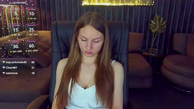 Snapshot of MilaAddams chatting on August 3, 10:10 am MilaAddams online show from August 3, 10:10 am