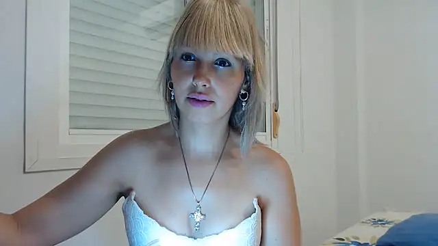 Snapshot of Pamela-StripX chatting on July 6, 1:30 pm Pamela-StripX online show from July 6, 1:30 pm