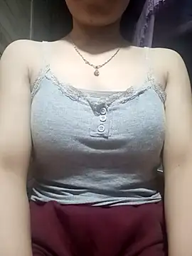 Snapshot of LucyyLy chatting on May 4, 10:50 pm LucyyLy online show from May 4, 10:50 pm