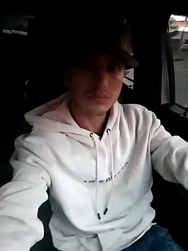 DebutingPathway online show from March 11, 11:38 am