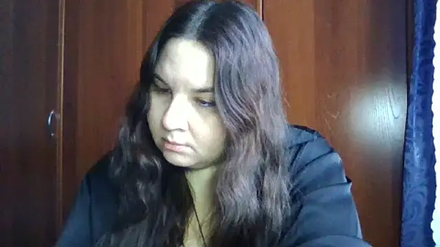 Snapshot of Vaessira chatting on November 10, 7:51 am Vaessira online show from November 10, 7:51 am