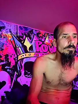 Ti-Pig online show from October 17, 1:09 am