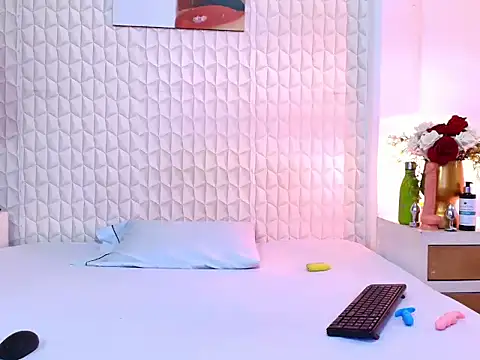 LuigiMarchetti online show from November 5, 7:58 pm