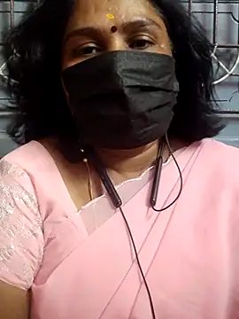 Snapshot of Tamil_Azhaghi25 chatting on May 29, 1:09 pm Tamil Azhaghi25 online show from May 29, 1:09 pm
