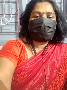 Snapshot of Tamil_Azhaghi25 chatting on June 10, 5:45 pm Tamil Azhaghi25 online show from June 10, 5:45 pm