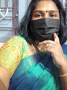 Snapshot of Tamil_Azhaghi25 chatting on June 28, 6:47 pm Tamil Azhaghi25 online show from June 28, 6:47 pm