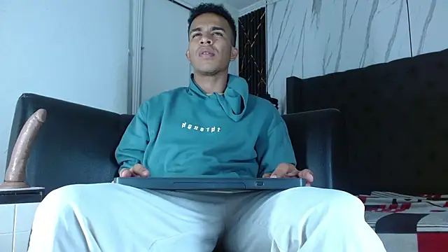 aston xvera online show from January 6, 3:21 am