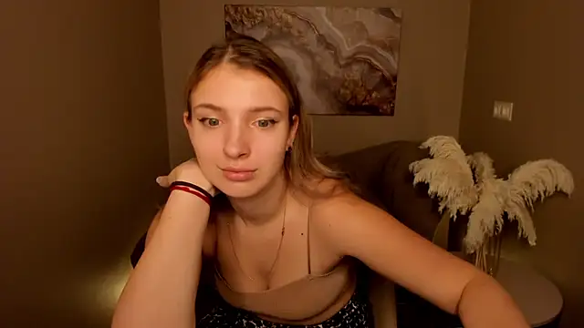Snapshot of MilinaMorris chatting on September 25, 1:20 am MilinaMorris online show from September 25, 1:20 am