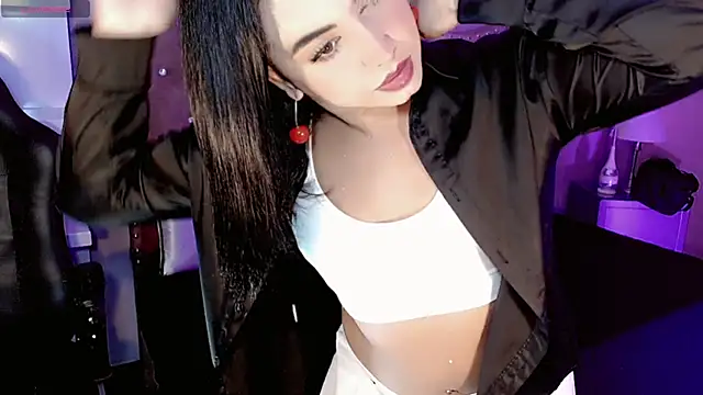 Valeria Swett  online show from September 29, 7:30 pm