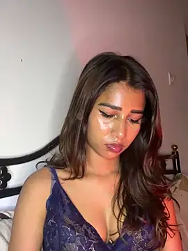 STRIP GLOW online show from April 22, 8:21 pm