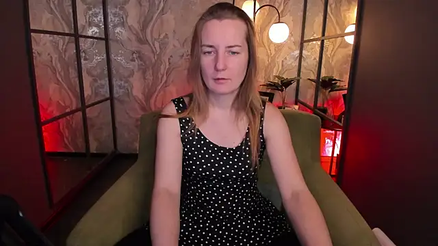 MeggySun online show from January 8, 1:35 pm