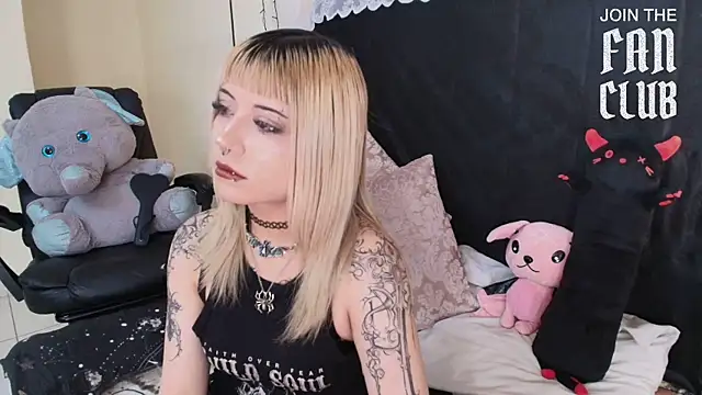 IvyBelle  online show from July 11, 11:24 am