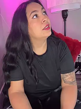 latina curvy22 online show from February 20, 9:04 pm