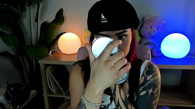 Mystic blue online show from December 5, 12:36 pm