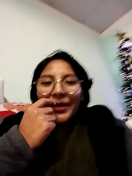 Snapshot of Regina_Shine chatting on January 7, 2:14 am Regina Shine online show from January 7, 2:14 am