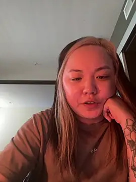 Snapshot of violet_lin chatting on April 14, 6:25 pm violet lin online show from April 14, 6:25 pm