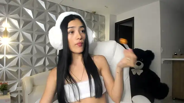 zoerouse  online show from January 8, 8:22 pm