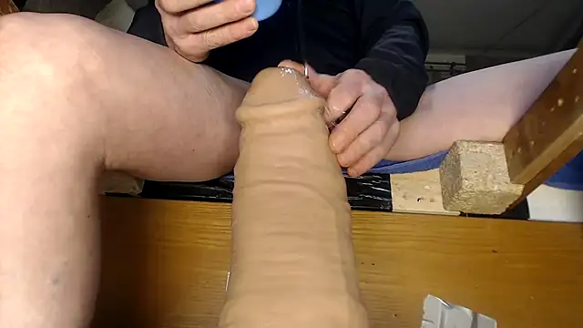 BiglovelyXXL online show from April 20, 3:37 pm