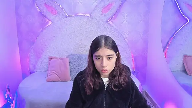 Gaby louse online show from April 14, 7:20 pm