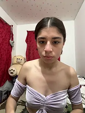Snapshot of Gaby_louse chatting on April 27, 6:17 pm Gaby louse online show from April 27, 6:17 pm