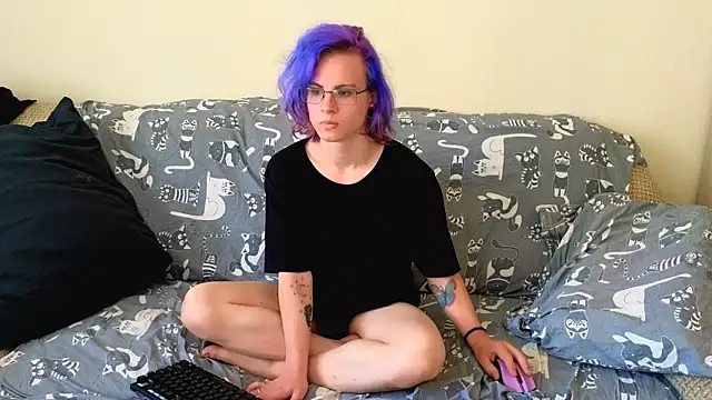 Snapshot of SparkyFerret chatting on June 25, 9:47 am SparkyFerret online show from June 25, 9:47 am