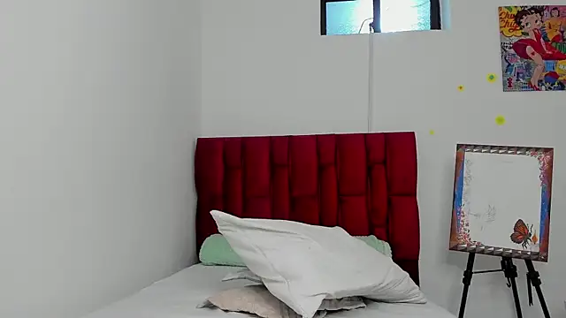 berenicelV online show from October 30, 12:01 am