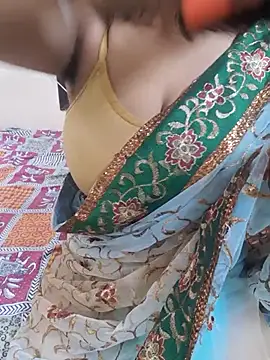 Snapshot of Sexy_Mal89 chatting on October 14, 7:31 am Sexy Mal89 online show from October 14, 7:31 am