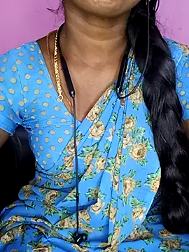 Snapshot of tamilammukuttyy chatting on October 16, 5:30 am tamilammukuttyy online show from October 16, 5:30 am
