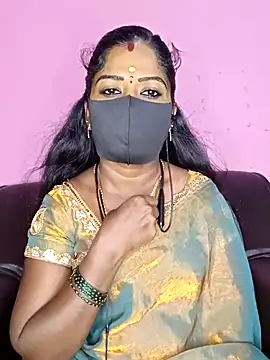 Snapshot of tamilammukuttyy chatting on October 19, 10:54 pm tamilammukuttyy online show from October 19, 10:54 pm