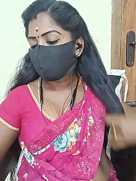 Snapshot of tamilammukuttyy chatting on June 25, 5:23 am tamilammukuttyy online show from June 25, 5:23 am
