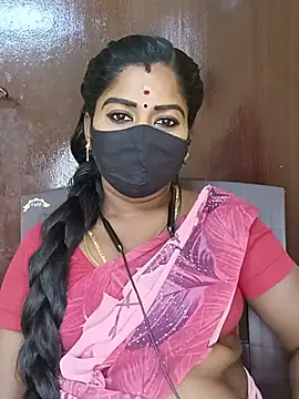 Snapshot of tamilammukuttyy chatting on July 19, 6:50 am tamilammukuttyy online show from July 19, 6:50 am