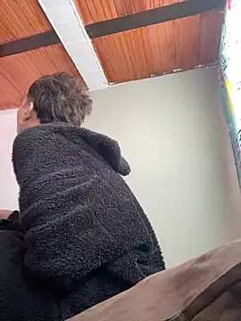 Snapshot of Thiago_blsd chatting on September 16, 1:34 pm Thiago blsd online show from September 16, 1:34 pm