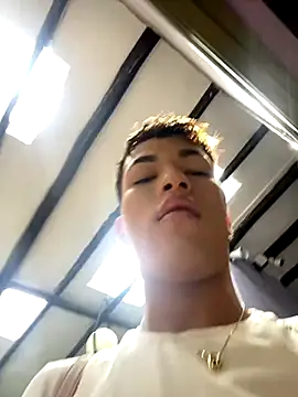 Snapshot of Thiago_blsd chatting on October 7, 7:00 pm Thiago blsd online show from October 7, 7:00 pm