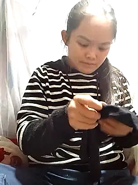 xinhxinhcute online show from November 2, 9:00 am