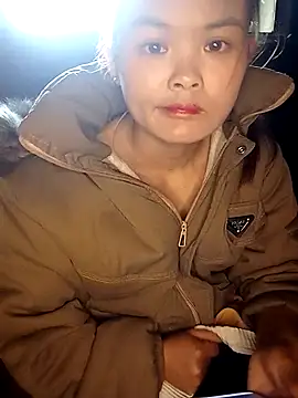 xinhxinhcute online show from December 18, 2:06 am