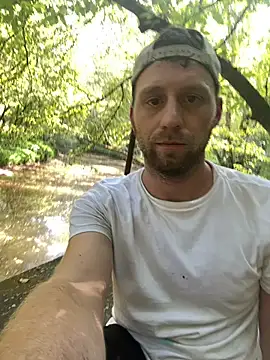Snapshot of th3bo55 chatting on September 22, 3:58 pm th3bo55 online show from September 22, 3:58 pm