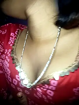 Snapshot of Hot_Mayra_ chatting on November 12, 5:08 am Hot Mayra online show from November 12, 5:08 am