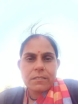Snapshot of Hot_rachnasexy chatting on April 24, 4:37 am Hot rachnasexy online show from April 24, 4:37 am
