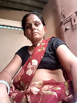 Snapshot of Hot_rachnasexy chatting on May 15, 12:28 am Hot rachnasexy online show from May 15, 12:28 am