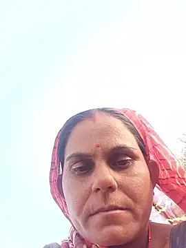 Snapshot of Hot_rachnasexy chatting on June 6, 4:44 pm Hot rachnasexy online show from June 6, 4:44 pm