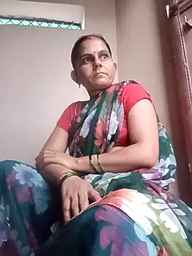 Snapshot of Hot_rachnasexy chatting on August 6, 12:23 am Hot rachnasexy online show from August 6, 12:23 am