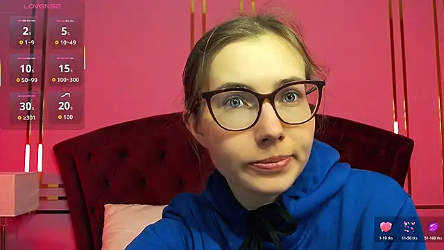 JessieJuss online show from April 4, 4:59 pm