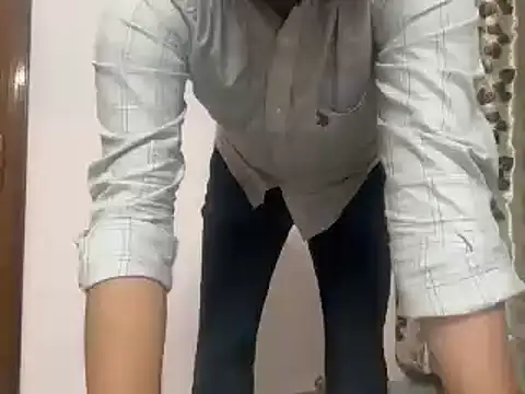 ind2537 online show from April 2, 9:18 am