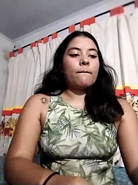 Snapshot of Iris___ chatting on September 17, 6:59 am Iris online show from September 17, 6:59 am