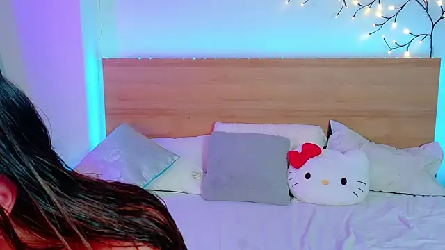 Snapshot of Bella_Davis_love chatting on October 29, 5:47 pm Bella Davis love online show from October 29, 5:47 pm